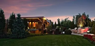 Exteriérový wellness sauna domček s vírivkou